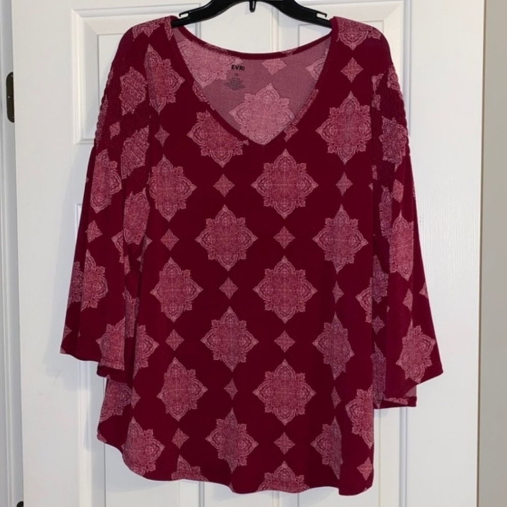 NWT Evri V-Neck Ruched Bell Sleeve Tunic Top Maroon Women's Plus Size 1X New